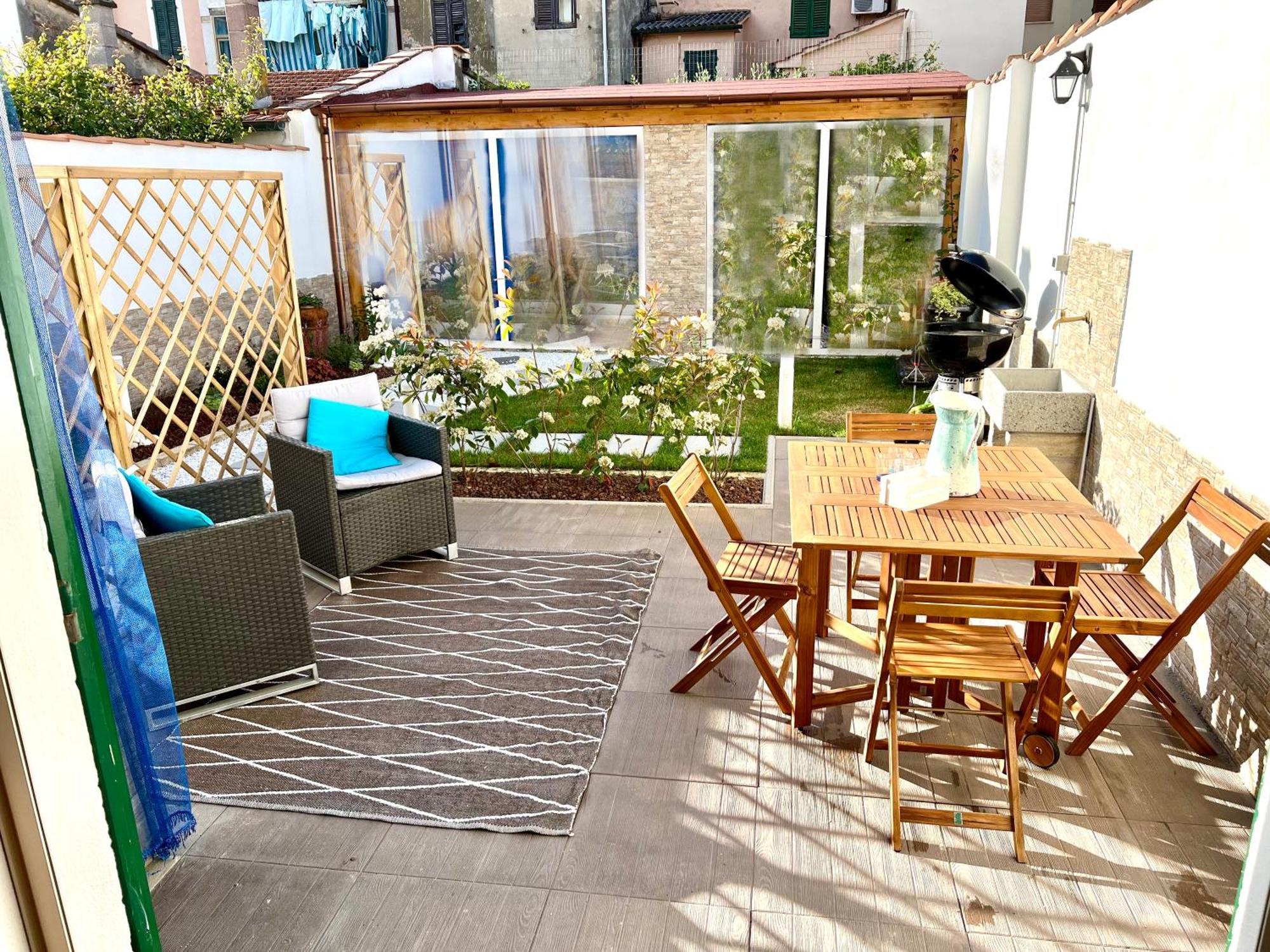Appartamento Piano Terra Centro เวียเรจโจ ภายนอก รูปภาพ
